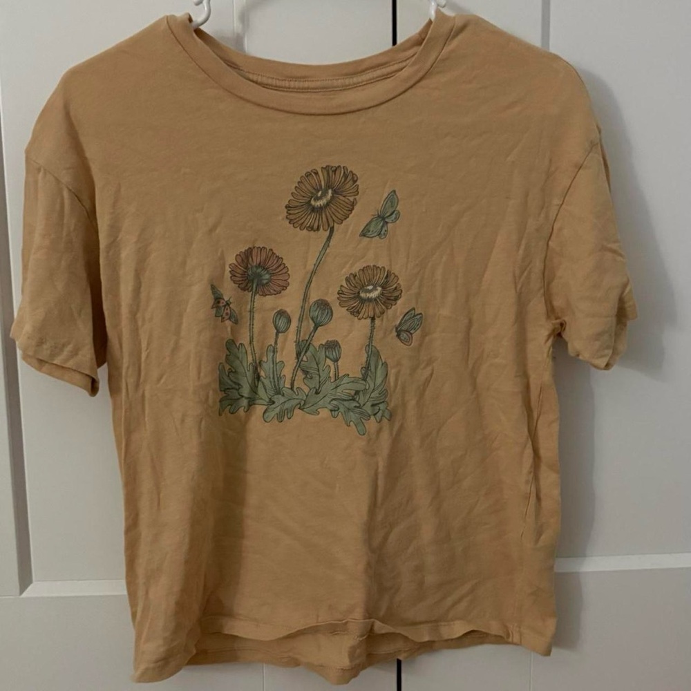 American Eagle Outfitters Tan Floral Short Sleeve Tee